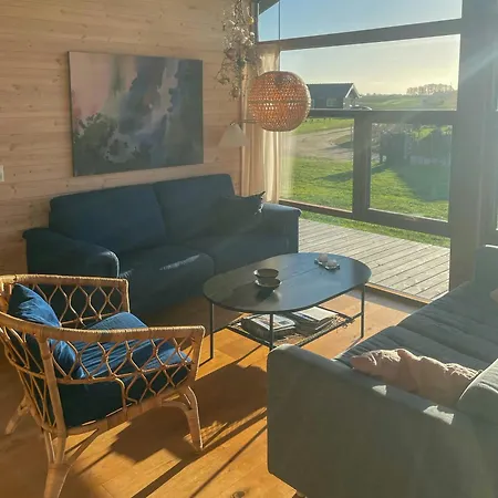 펜션 New House With Two Terraces Near